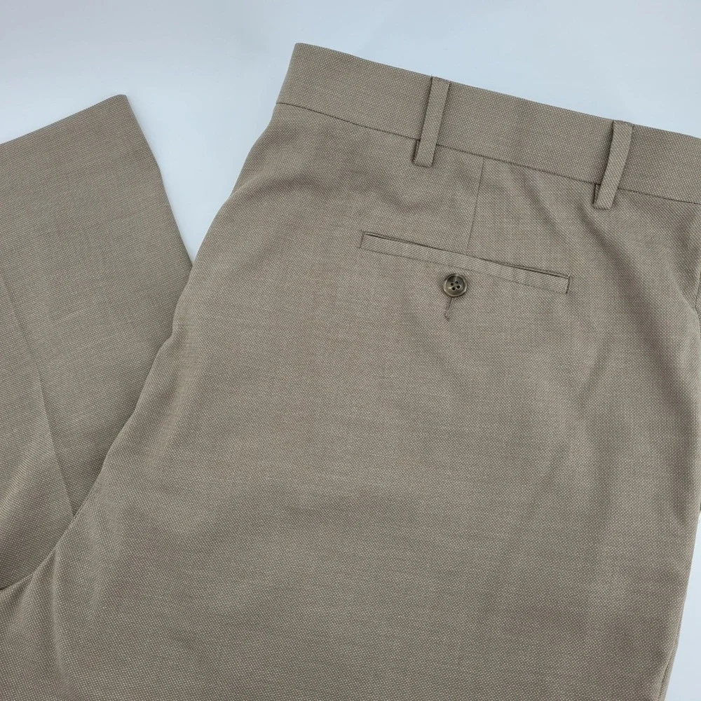 Roundtree & Yorke TravelSmart Khaki Tan Dress Pants Mens 46x32 Office Casual